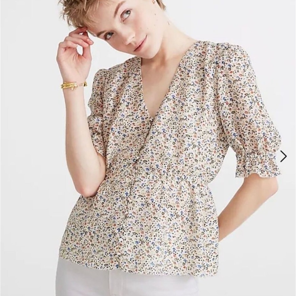 Madewell  Silk V- Neck Peplum Popover Top In Fielwalk Floral, Size XL